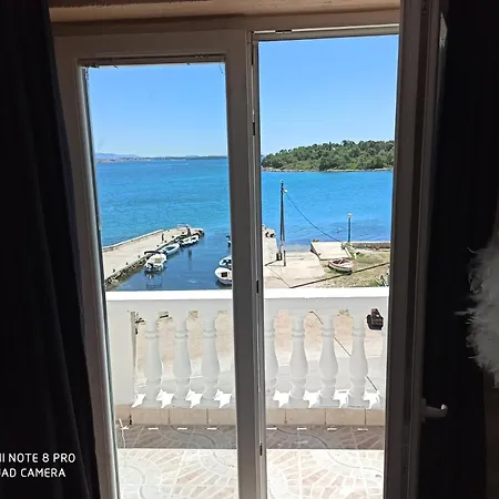 Zara Apartman Pašman