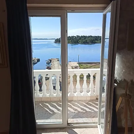 Zara Apartman