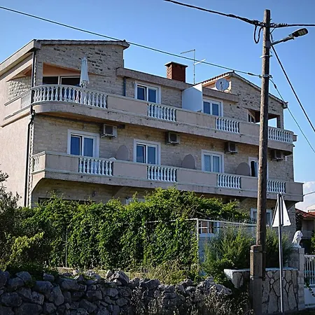 Apartman Zara *